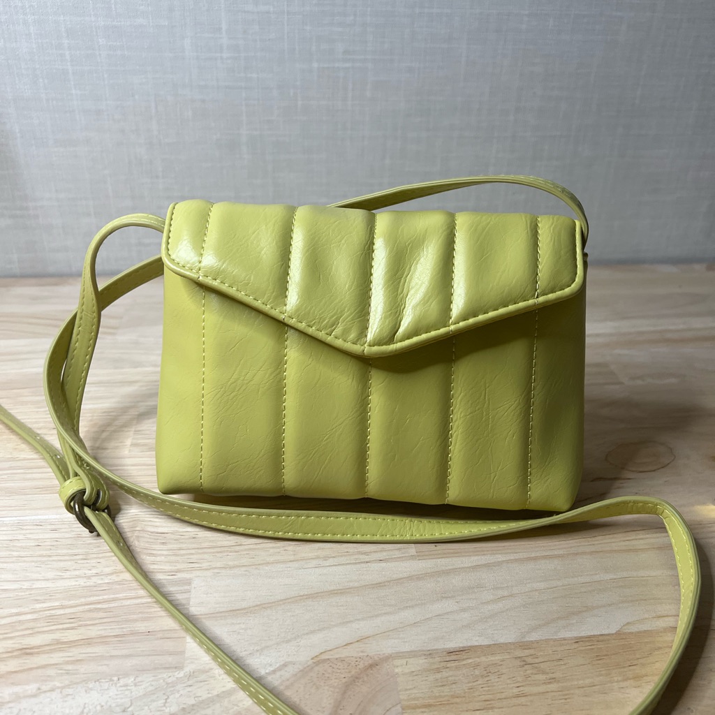 Universal Thread Mini Bag